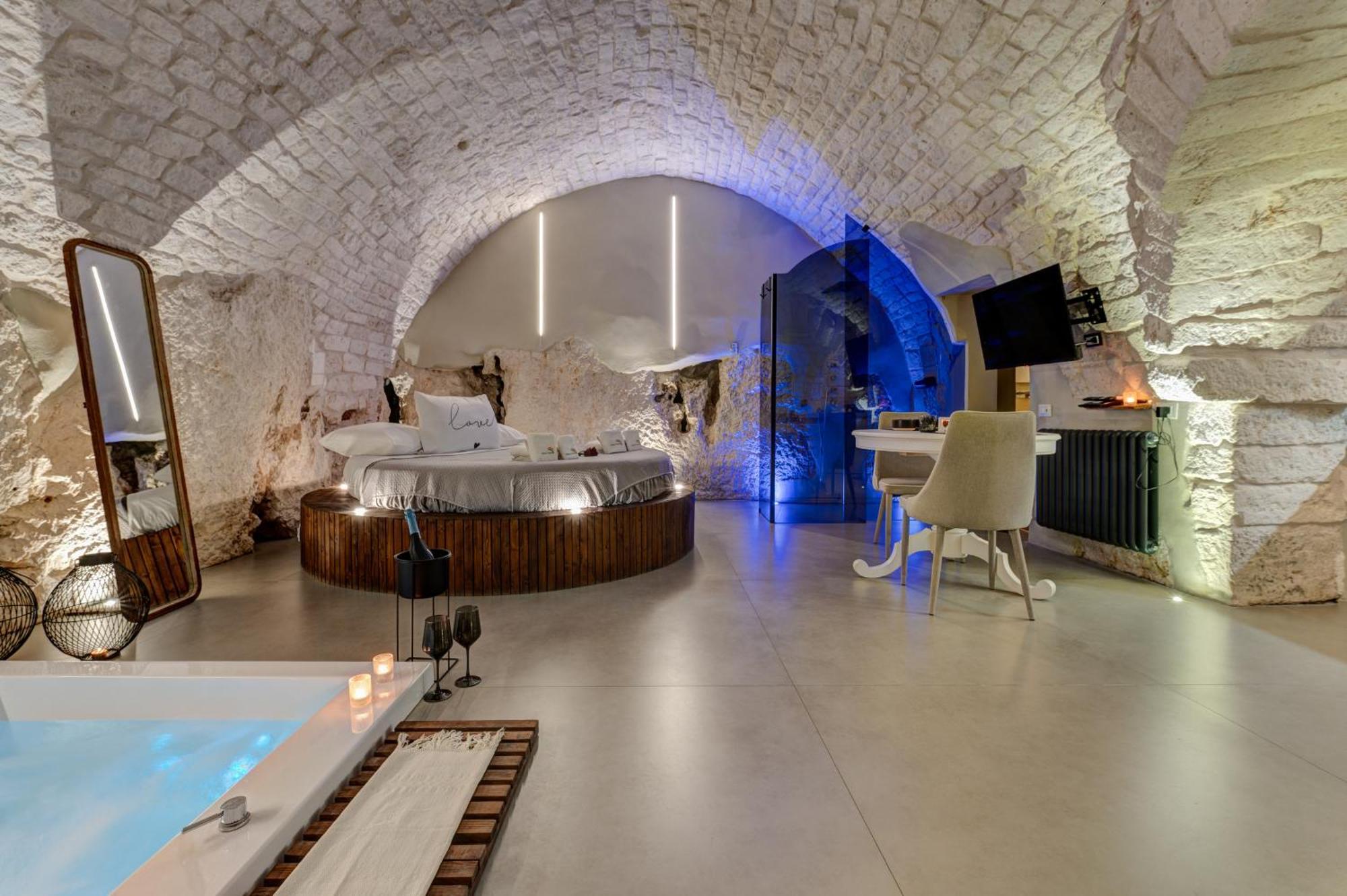 Malolu Luxurysuite 오스투니 외부 사진