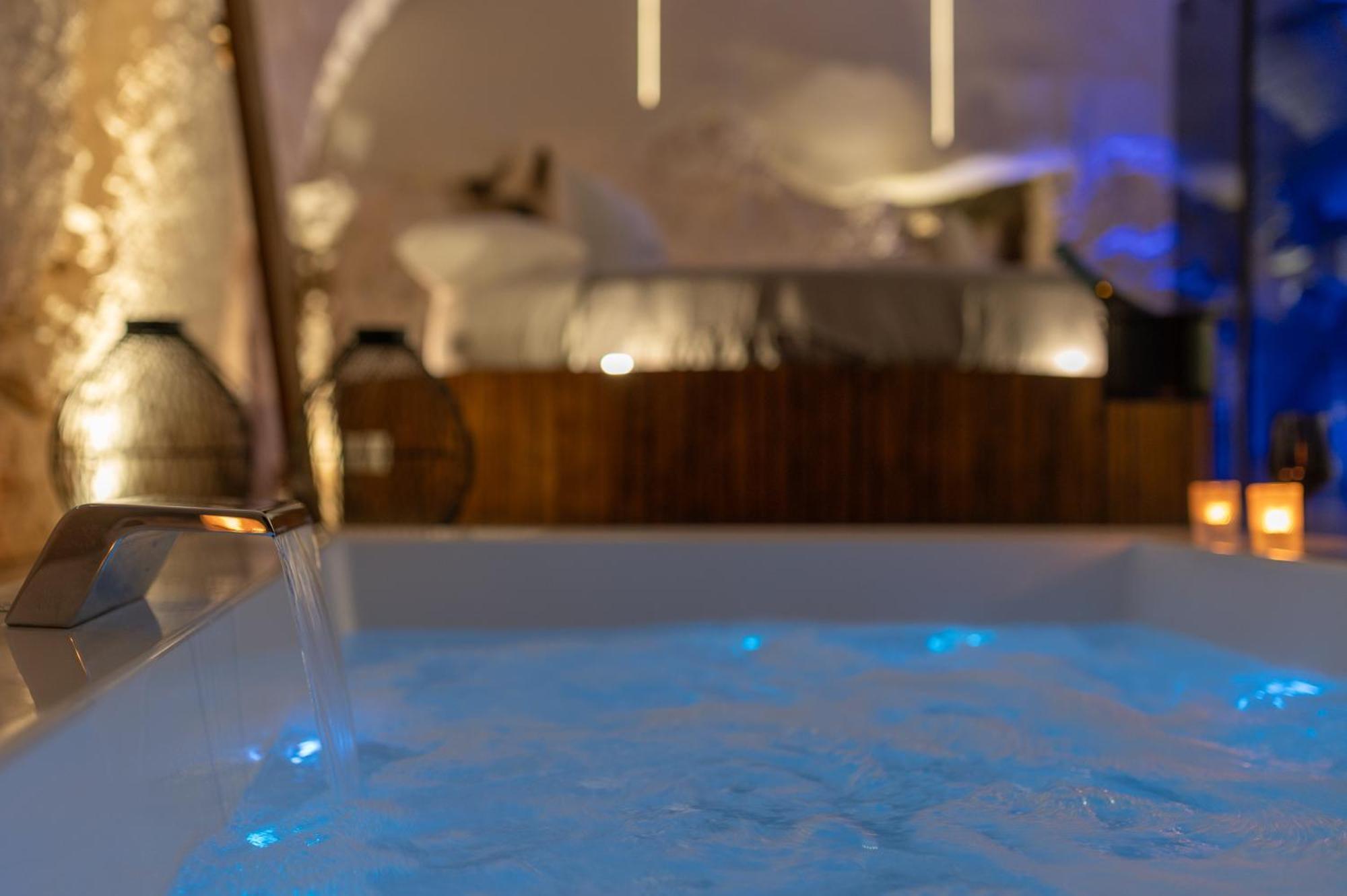 Malolu Luxurysuite 오스투니 외부 사진