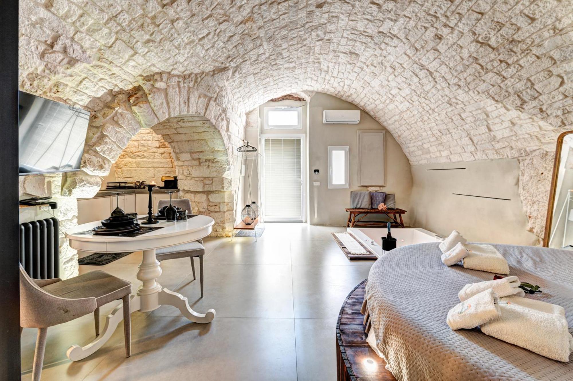 Malolu Luxurysuite 오스투니 외부 사진