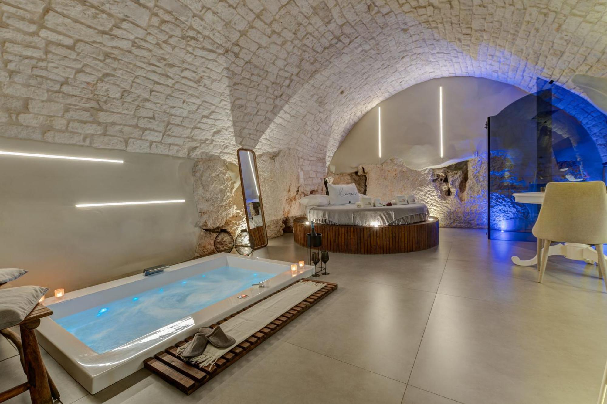 Malolu Luxurysuite 오스투니 외부 사진