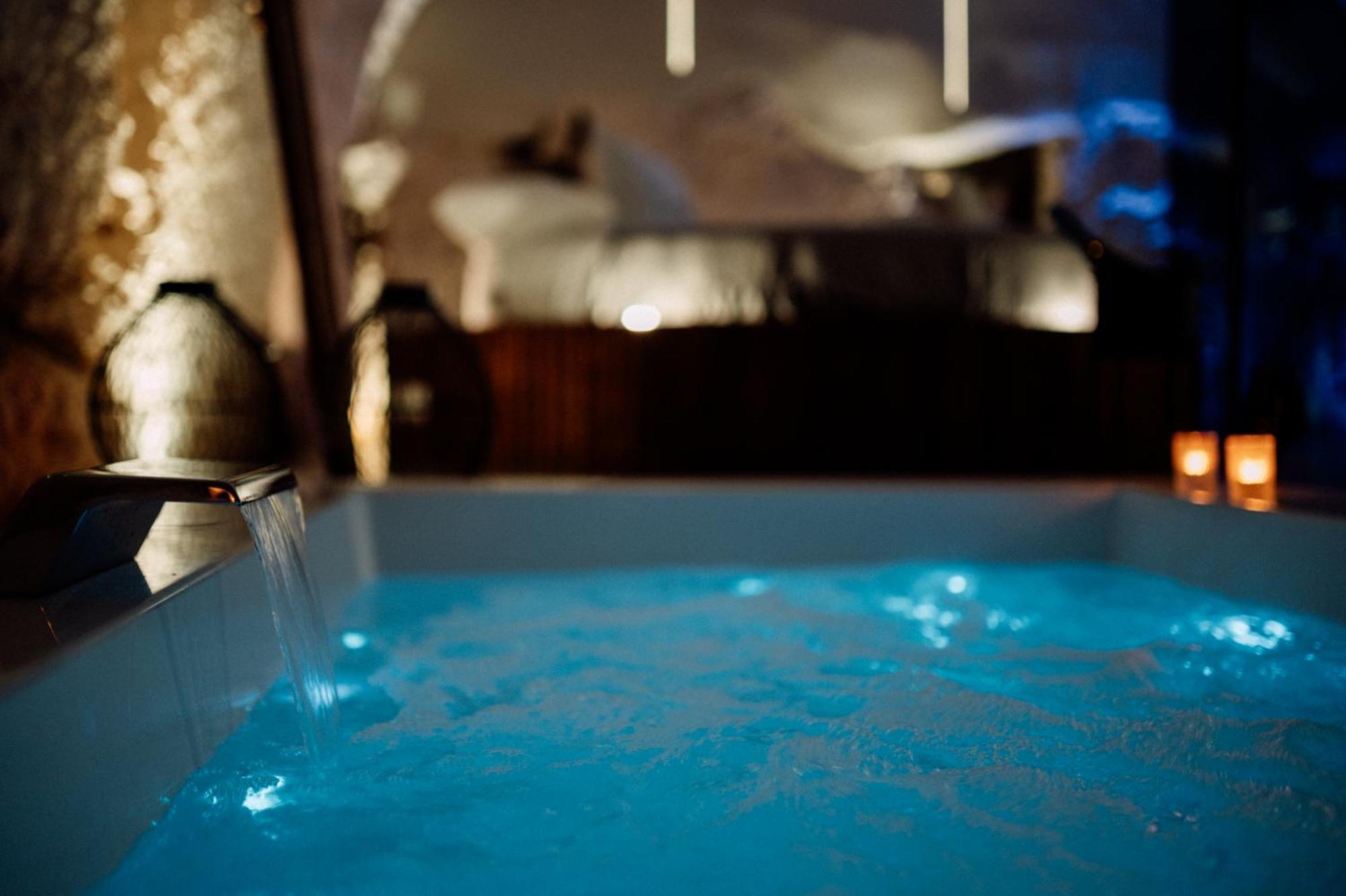 Malolu Luxurysuite 오스투니 외부 사진
